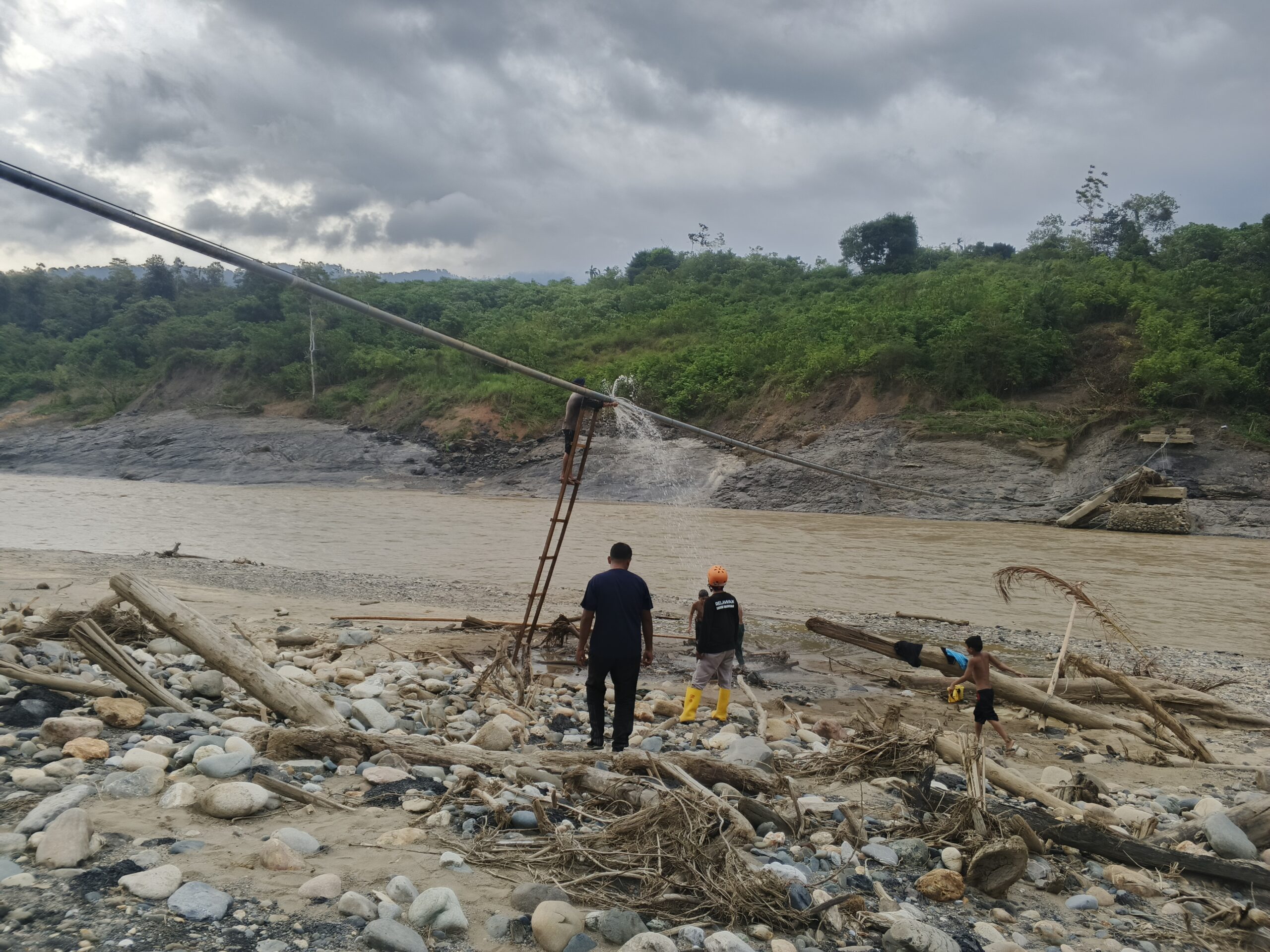 Krisis Air Bersih Bantu Pipanisasi 14 Desa BenerMeriah - Gambar 2